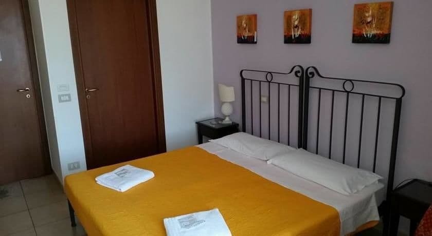 B&B Regina Carolina Caltagirone Exterior photo